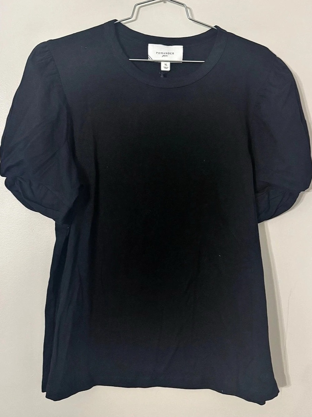Reformation Puff Sleeve Top in Black Size Small Like New